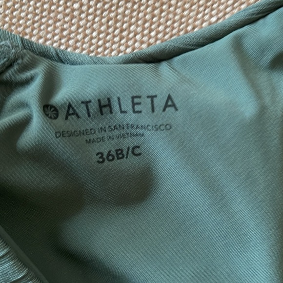 NWT Athleta Quickdri Rib Bra Cup Bikini Top - Green 36 B/C - Picture 3 of 7